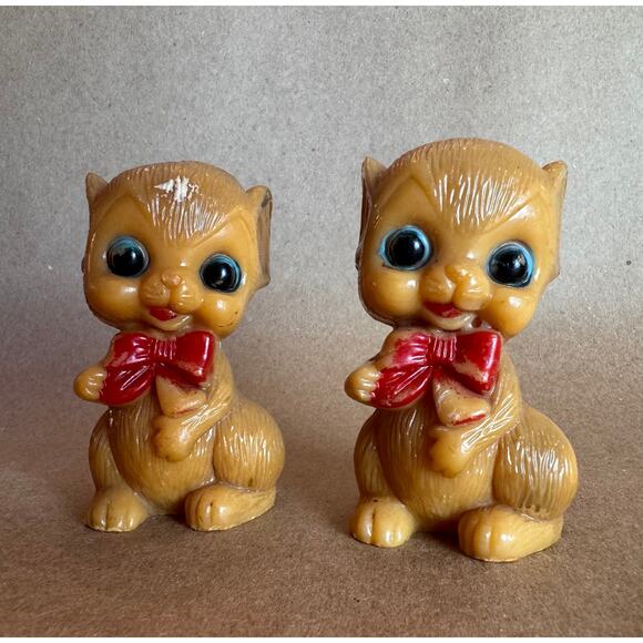 Vintage Napco Mouse Shakers With Red Bowties - Picture 1 of 3
